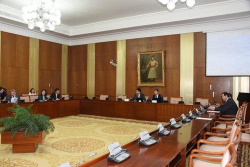 ЭЗБХ:Санхүүжилтийн хэлэлцээрийн төслийг дэмжиж, хуулийн төслүүдийг хэлэлцэв